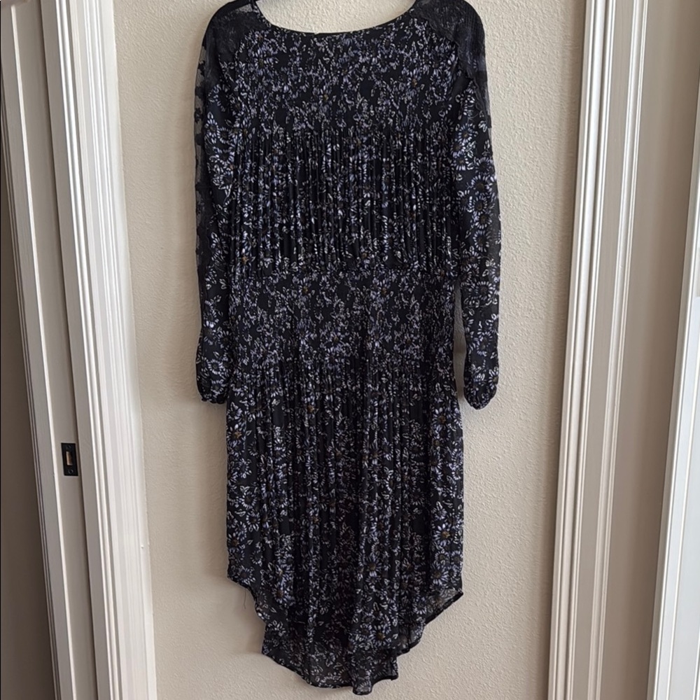 Urban Outfitters Elegant Black Women's Dress